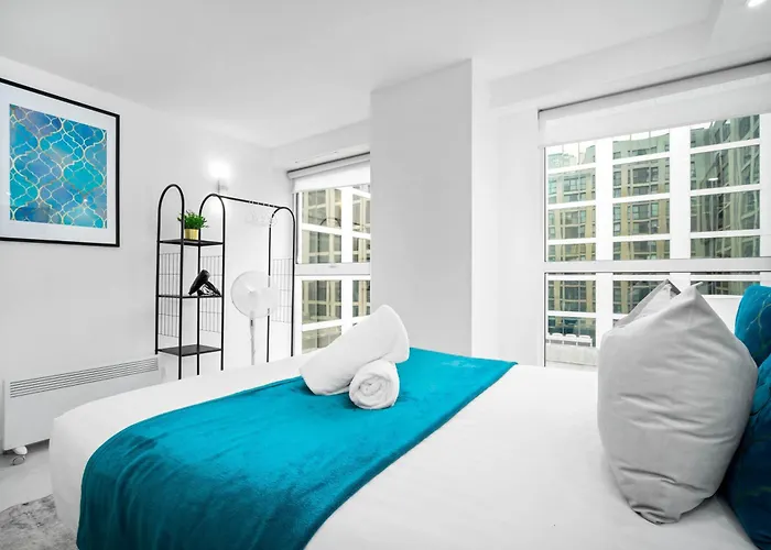 Open Plan - Birmingham City Centre Apartment - 2 Bedrooms - Top Rated - 54Qc